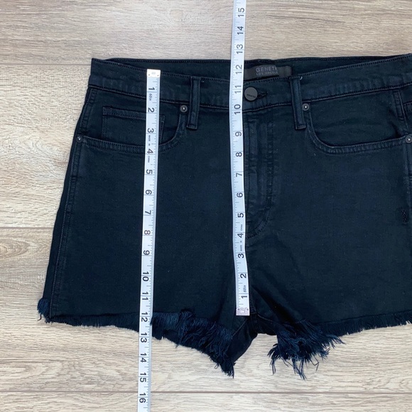 Genetic Jeans Farrah Jean Shorts Size 30 Black Currant - Picture 8 of 13